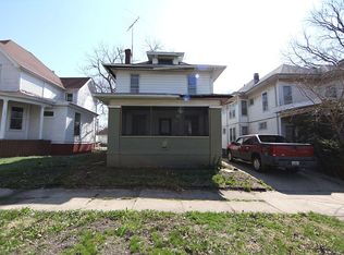 416 S 15th St, Mattoon, IL 61938