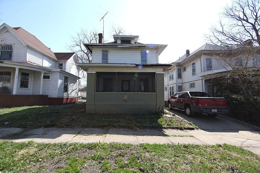 416 S 15th St photo 1