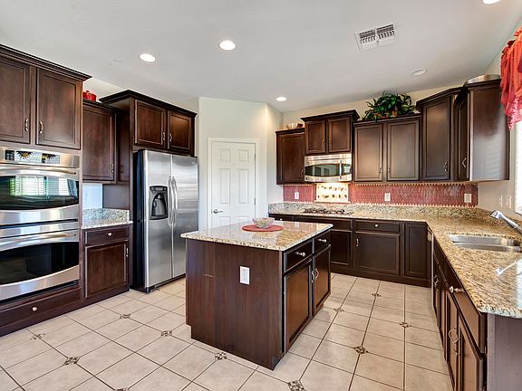 4th image of 26925 N 55th Ln