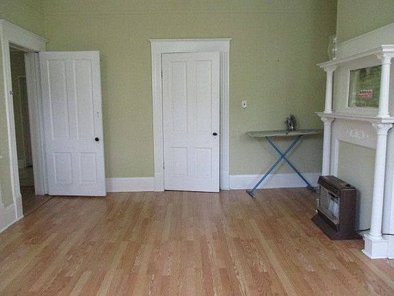 5th image of 311 5th Ave SE