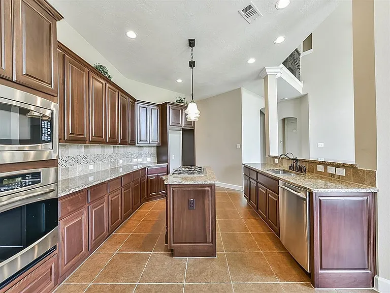 19610 S San Gabriel River Cir — Photo 13