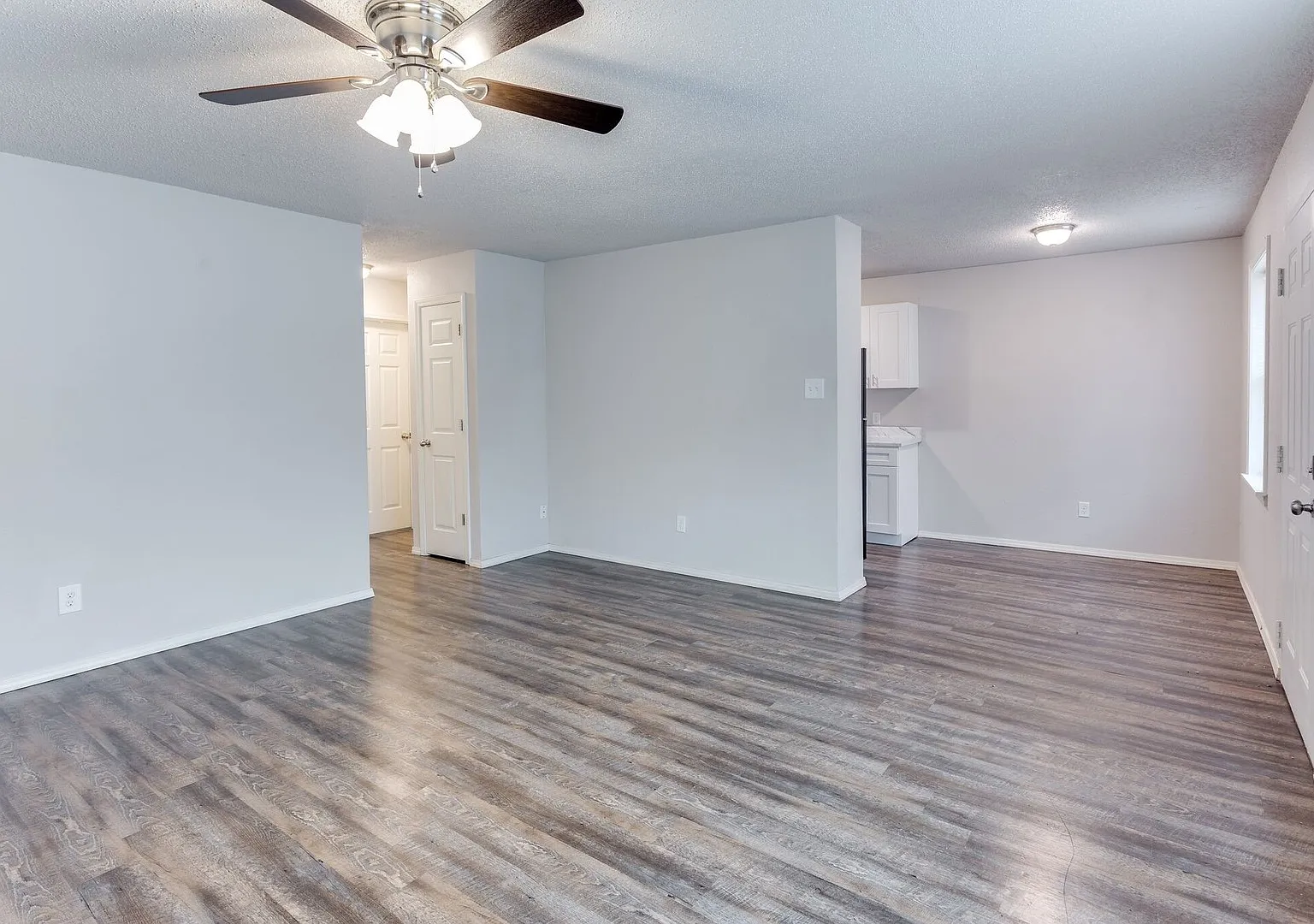 LJM-D Street Apartments (10 Units) — Photo 3