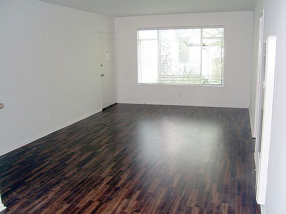 3rd image of 11676 Chenault St APT 20