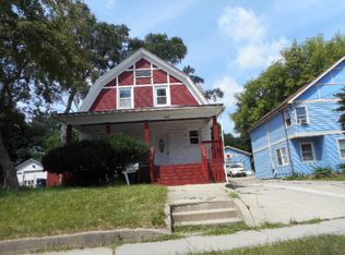 648 S Liberty St, Elgin, IL 60120