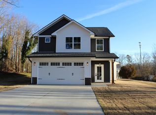 613A Old Rutherford Rd, Taylors, SC 29687