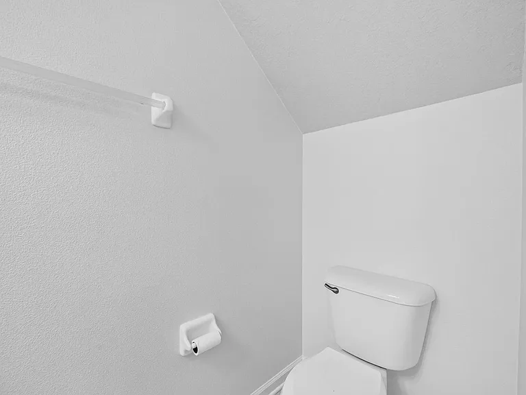 4979 Pond Ridge Dr — Photo 17