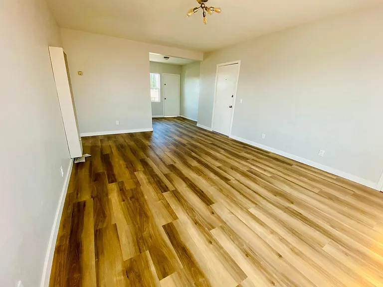 4131 Wilson Ave — Photo 1