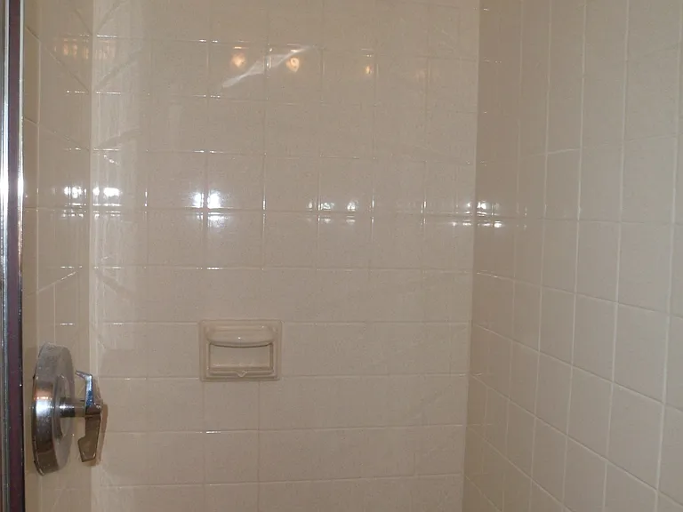 21 Hamilton Ave — Photo 11