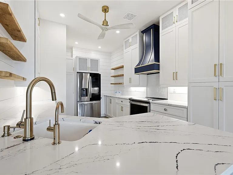 5545 E Harbor Village Dr — Photo 10