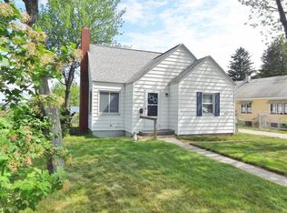 1715 Pennoyer Ave, Grand Haven, MI 49417
