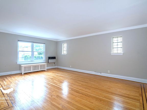 3rd image of 6752 Kessel St