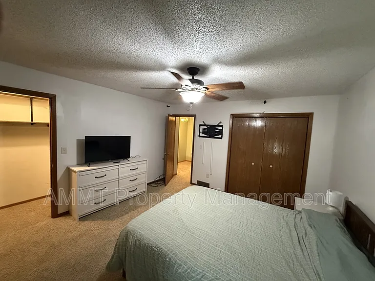 145 Birch Ct #1 — Photo 6