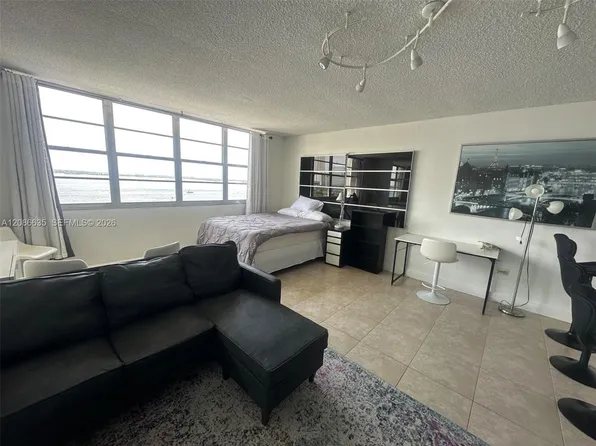 905 Brickell Bay Dr Suite 1029, Miami, FL 33131