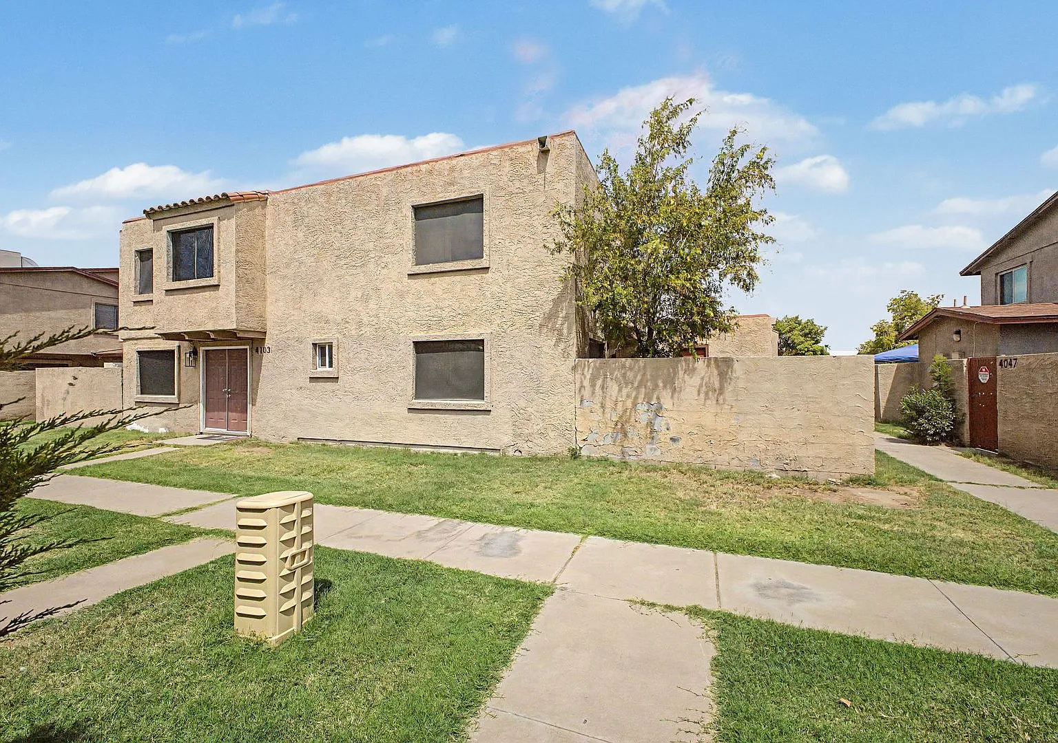 4051 W. Reade Ave - Remodeled 2 bedroom 1 bath Townhouse near condo 43rd Ave and Camelback. — Photo 2