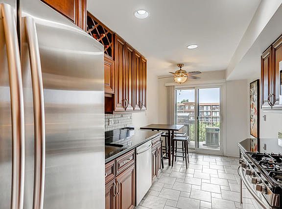 2nd image of 51 Old Oak Dr APT 411