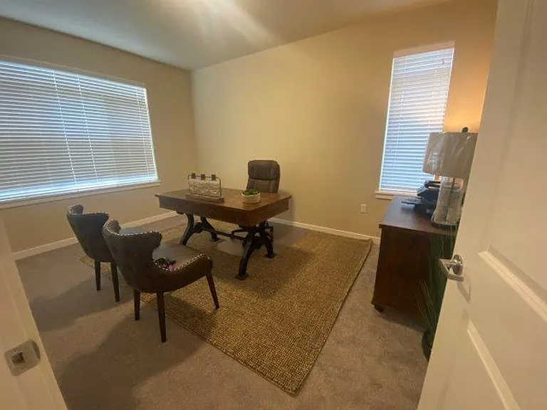 4941 Greenwood Dr SW #101 — Photo 7