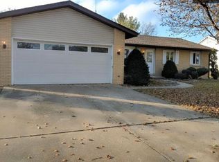 1230 N Briar Ave, Kankakee, IL 60901