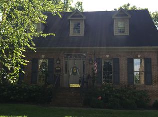 355 S Main St, Versailles, KY 40383