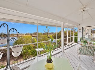 1341 Par View Dr, Sanibel, FL 33957