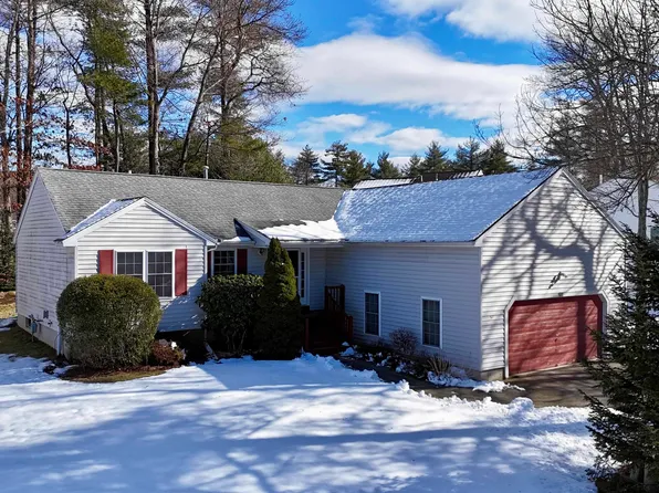 57 Glasgow Circle, Hudson, NH 03051