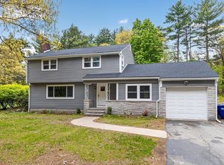 61 Jordan St, North Chelmsford, MA 01863