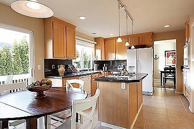 kitchen and breakfast nook