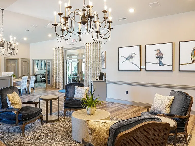 Treybrooke Apartments — Photo 16