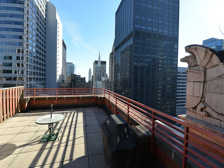 208 W Washington St #2304 — Photo 10