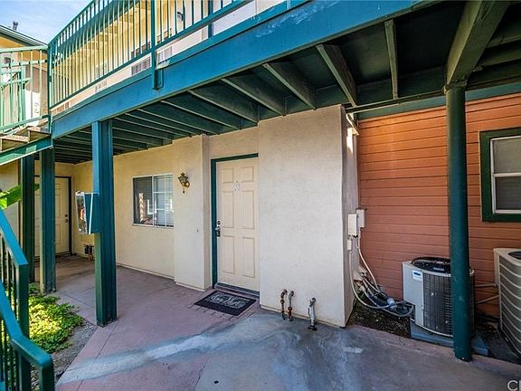 5th image of 2663 Shadow Hills Dr