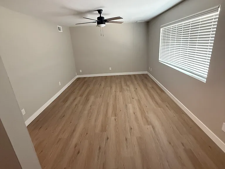 1213 E Cordova Ave — Photo 7