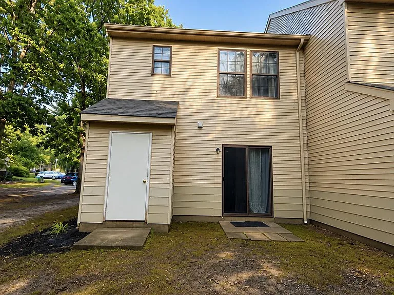 187 Azalea Cir — Photo 2