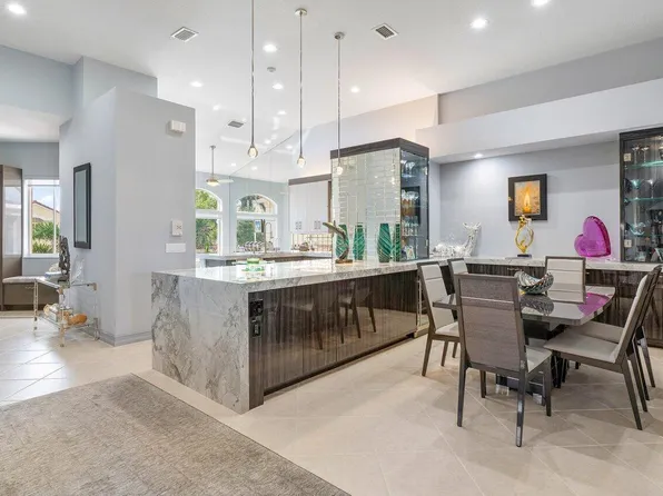114 Palm Bay Drive #D, Palm Beach Gardens, FL 33418