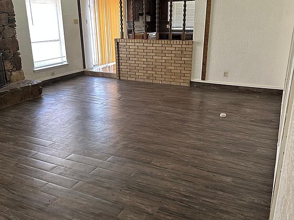 3rd image of 109 Shadybrook Dr #109