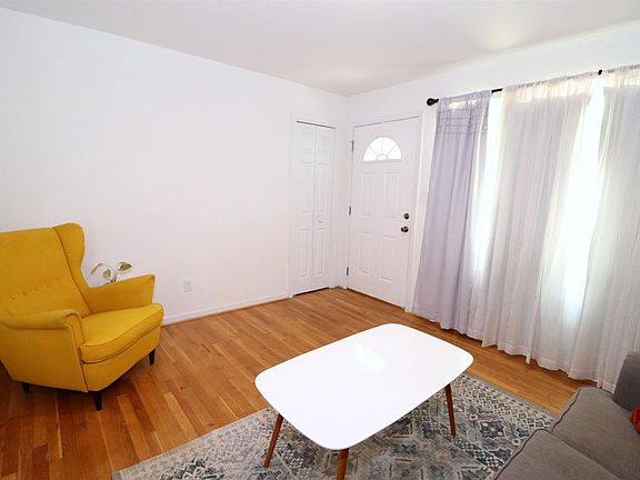 4th image of 3513 Joel St