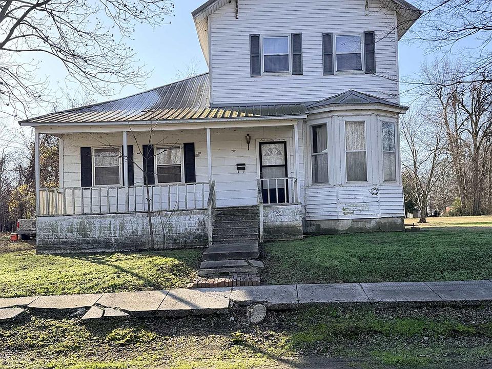 1st image of 429 Lake St #429