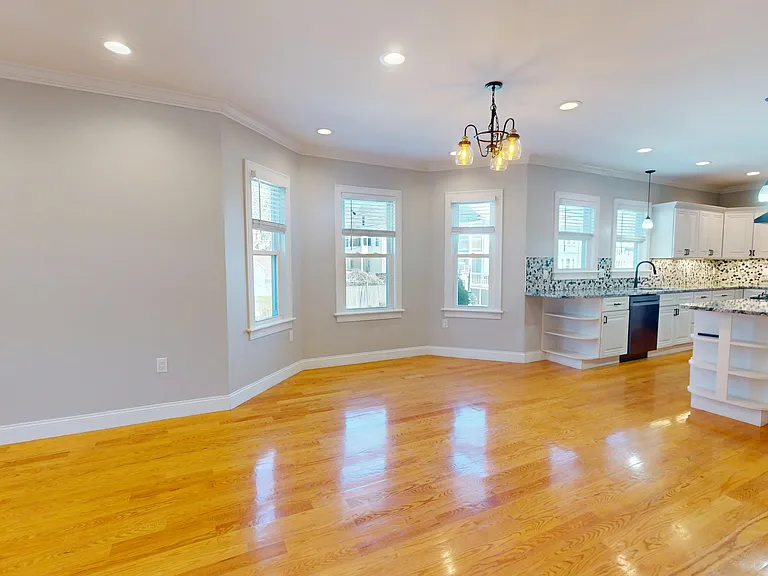 41 Winchester St #1 — Photo 14