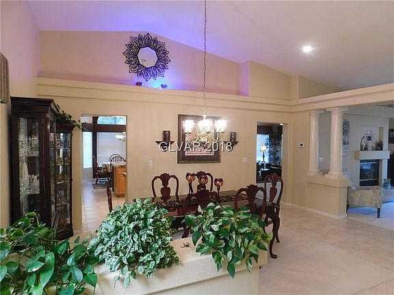 4th image of 8704 Castle Hill Ave