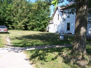 132 S High St, La Rue, OH 43332