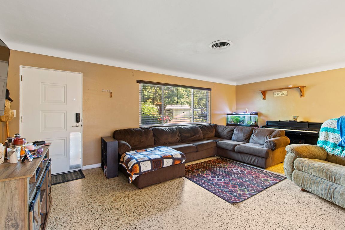 next background image