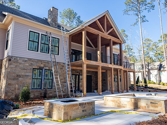 5th image of 1040 Parrotts Cove Rd