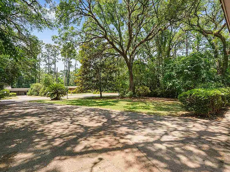 1506 Sunset Ln — Photo 16