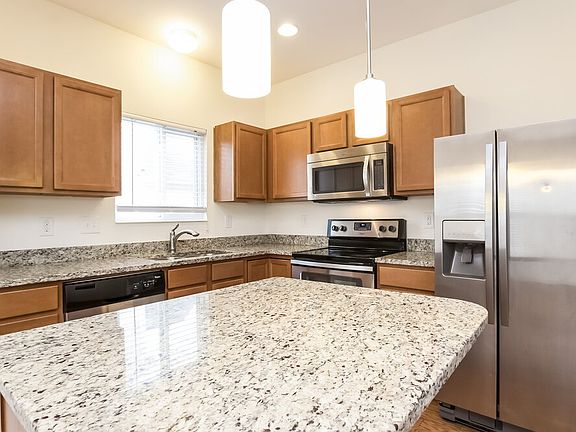 5th image of 1577 Shire Village Dr