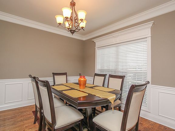 5th image of 1016 Crowell Dr