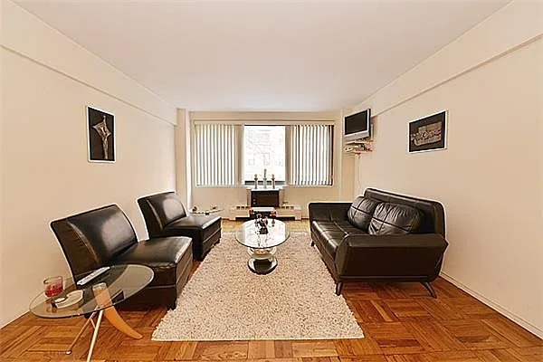 Rented by AIB Management Corp | media 16