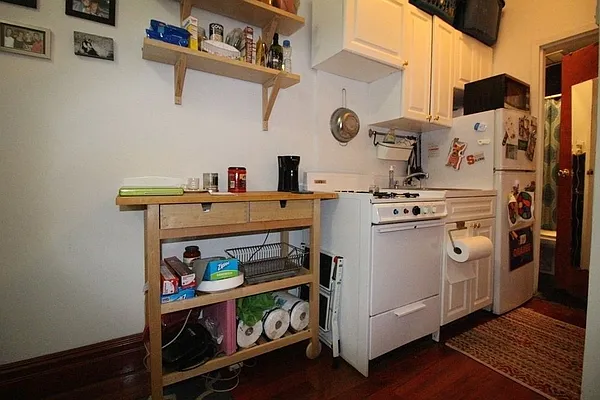 Rented by Dynamik Realty | media 18