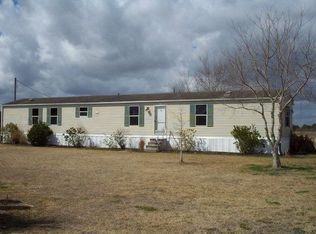 194 Hollybrook Dr, Inez, TX 77968