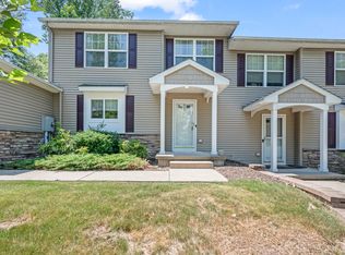 206 Oak Ridge Dr #206, Windsor Locks, CT 06096