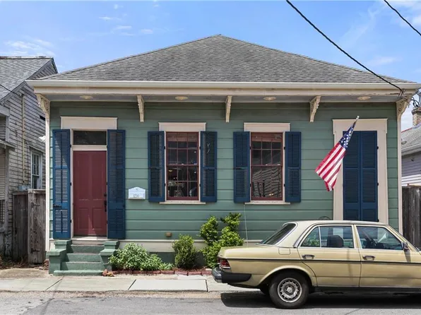1232 Clouet St, New Orleans, LA 70117