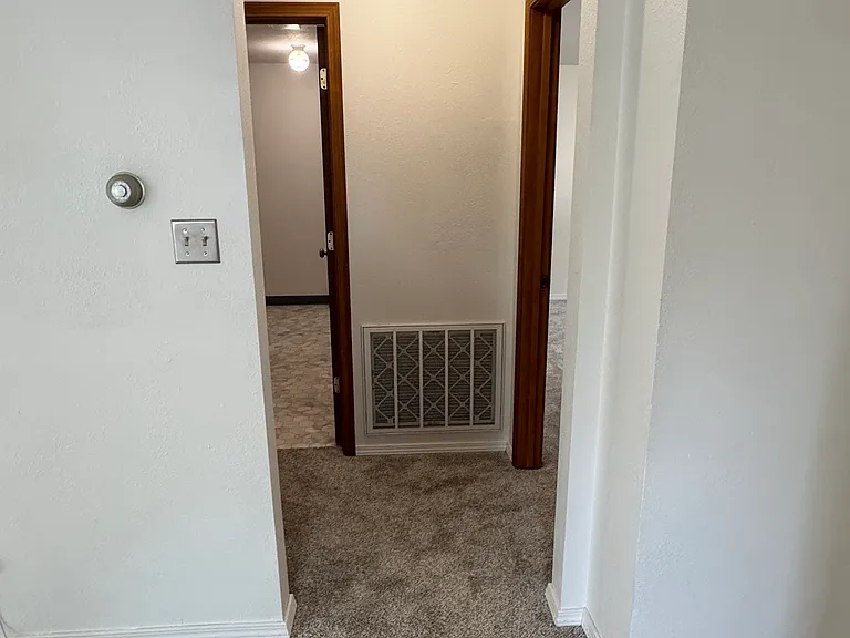 1627 Poplar St #1 — Photo 7