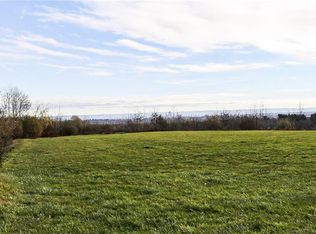 137 Balfour Dr, West Hartford, CT 06117